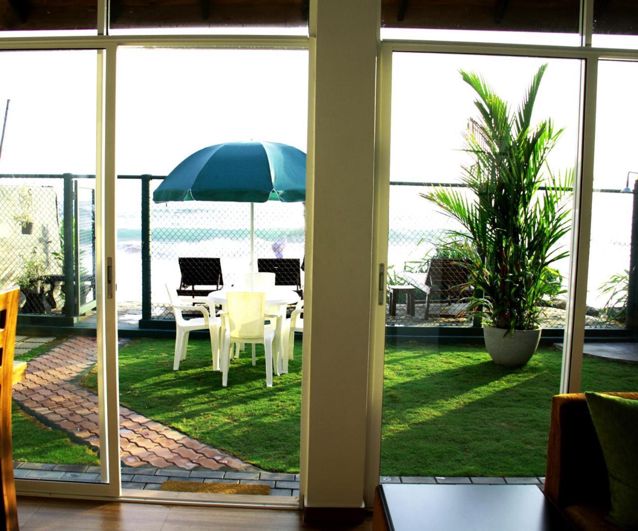 Beach Villa Randiya Galle Bagian luar foto