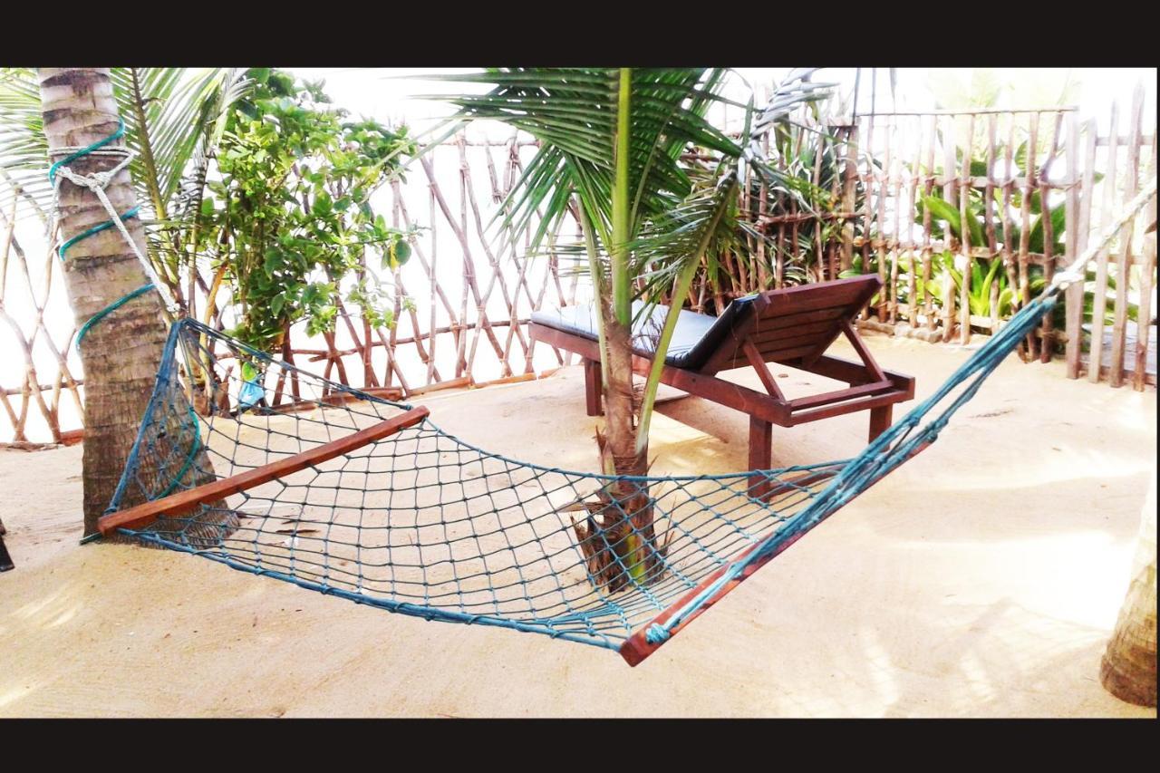 Beach Villa Randiya Galle Bagian luar foto